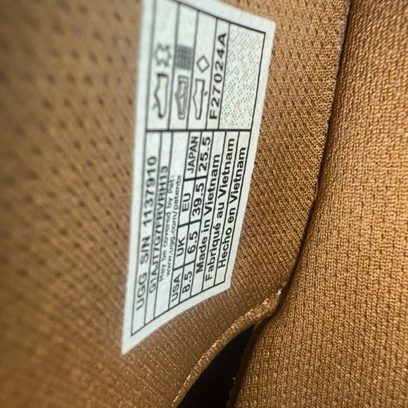 UGG Brown Goldenstar Platform Sandals - Picture 8 of 10